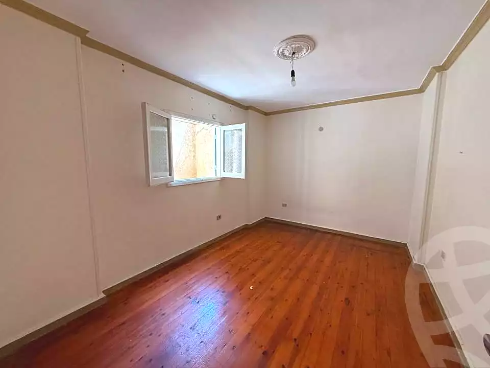 https://aqarmap.com.eg/ar/listing/7176102-for-rent-alexandria-ganaklis