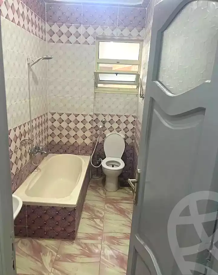 https://aqarmap.com.eg/en/listing/7176877-for-sale-alexandria-al-agamy-lbytsh-bianchiii-street-11