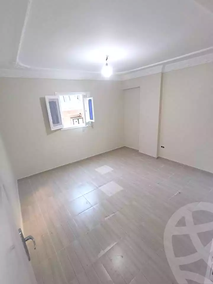 https://aqarmap.com.eg/ar/listing/7177178-for-sale-alexandria-al-agamy-el-hanouvel-yathreb-st
