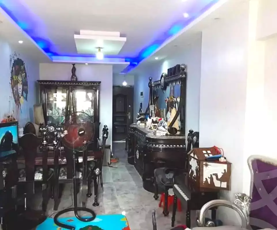 https://aqarmap.com.eg/ar/listing/7177554-for-sale-alexandria-el-montazah-compounds-in-el-montazah-cecilia-compound