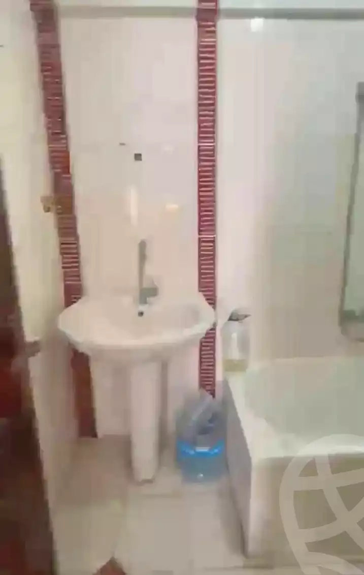 https://aqarmap.com.eg/en/listing/7177636-for-rent-alexandria-moharram-bey