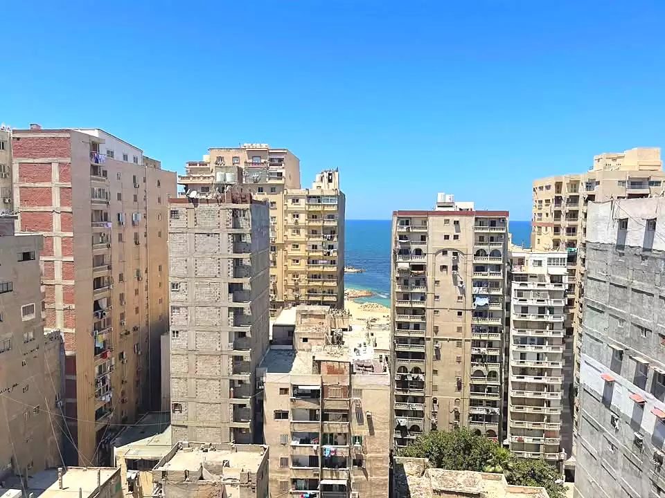 https://aqarmap.com.eg/ar/listing/7177683-for-sale-alexandria-sydy-bshr-sydy-bshr-bhry-shr-khld-bn-lwlyd