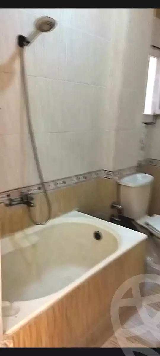 https://aqarmap.com.eg/ar/listing/7177140-for-rent-alexandria-al-agamy-el-hanouvel-hussein-waly-st
