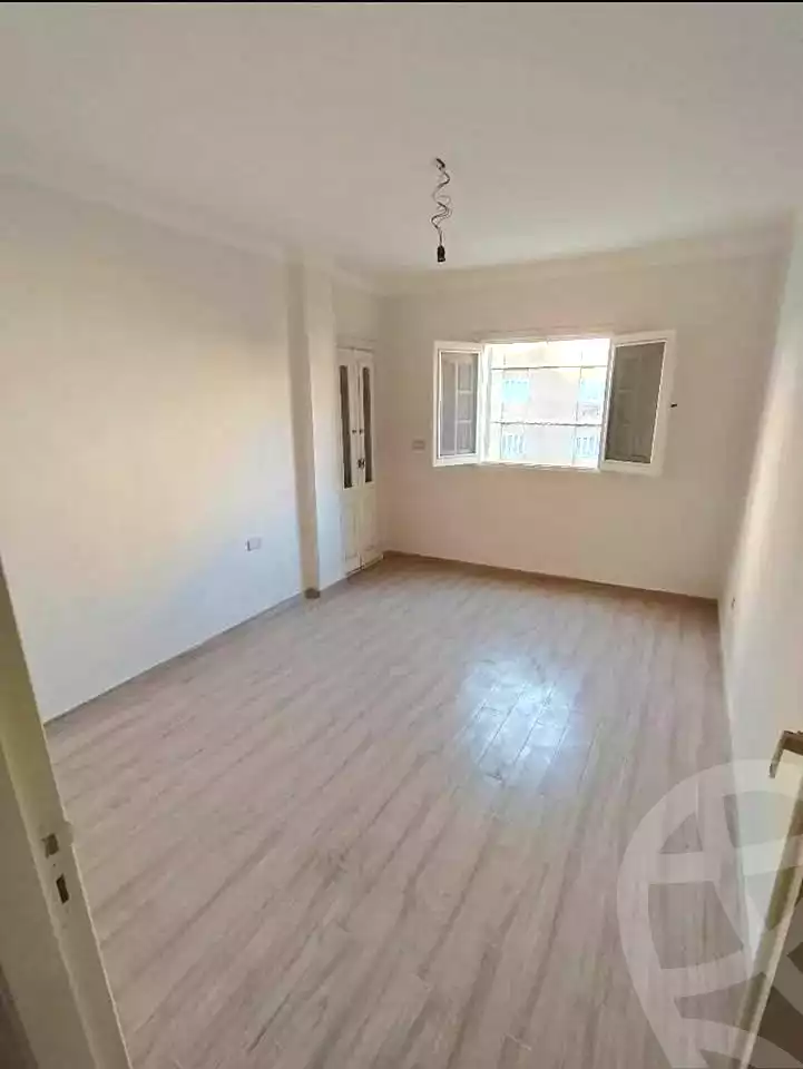 https://aqarmap.com.eg/ar/listing/7177853-for-sale-alexandria-ganaklis