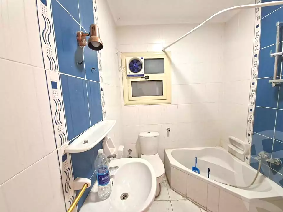 https://aqarmap.com.eg/ar/listing/7178001-for-sale-alexandria-ganaklis-shr-bw-qyr-tryq-lhry