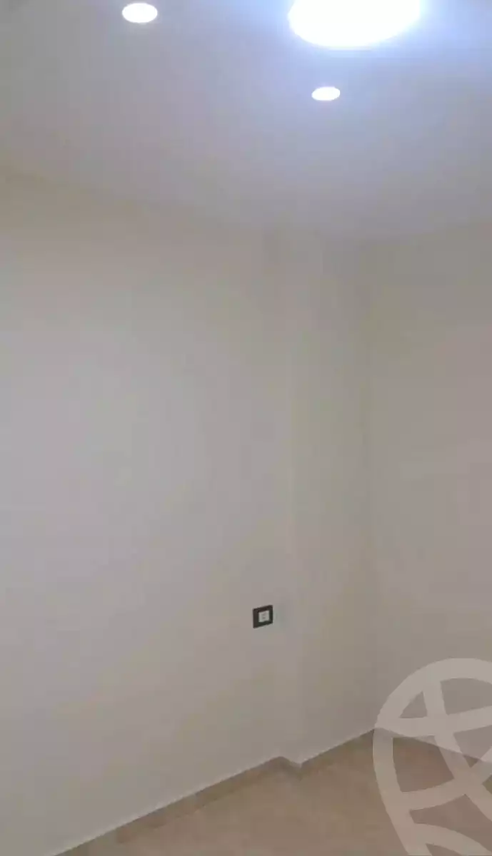https://aqarmap.com.eg/ar/listing/7178378-for-sale-alexandria-el-asafra-shr-45