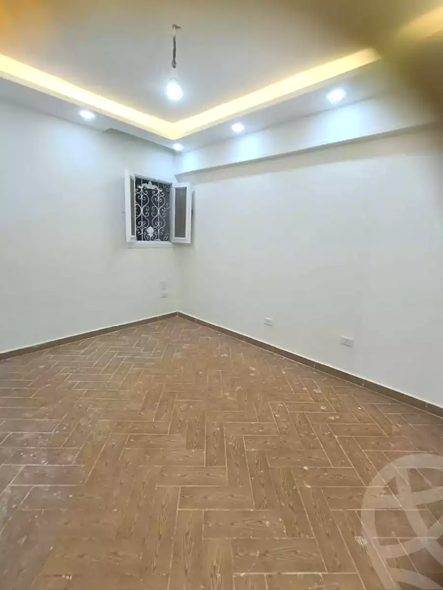 https://aqarmap.com.eg/en/listing/7178409-for-sale-alexandria-sydy-bshr-sydy-bshr-bhry-street-17
