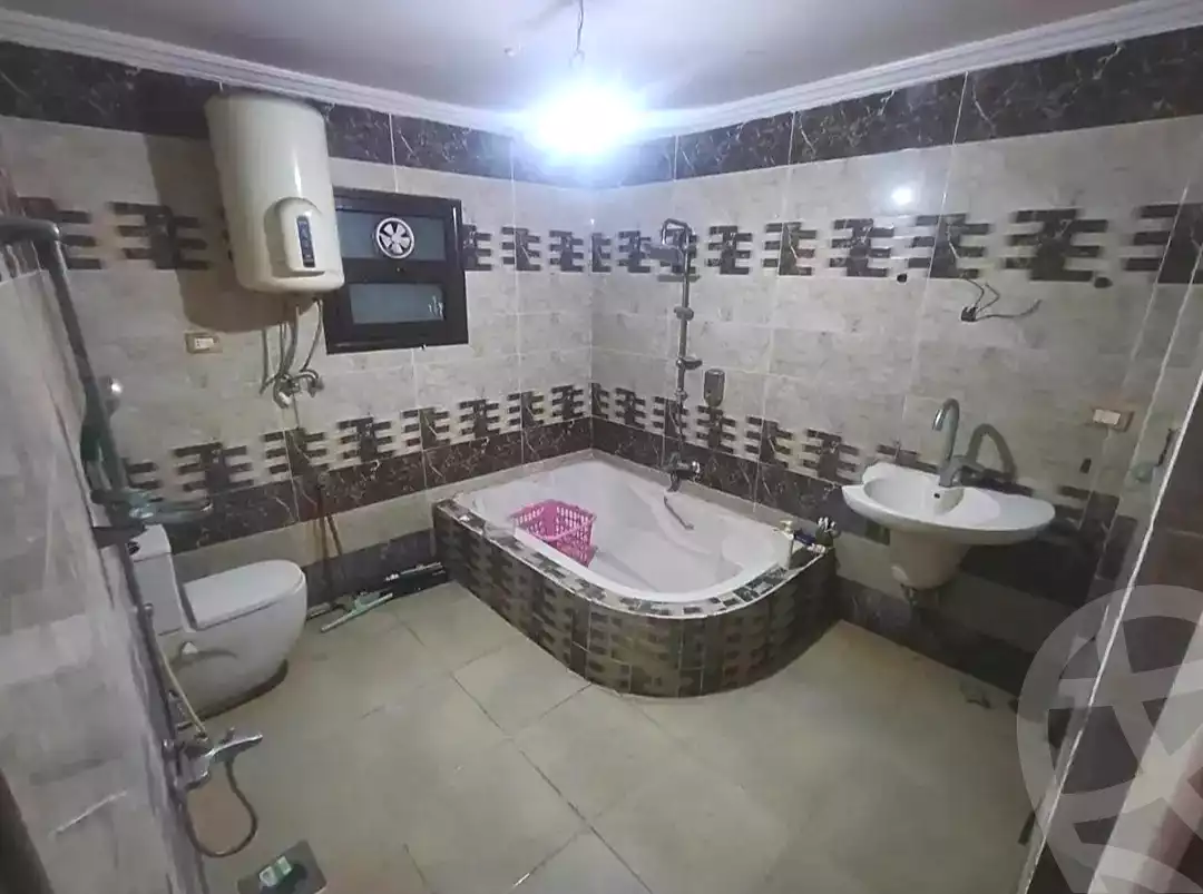 https://aqarmap.com.eg/ar/listing/7178857-for-sale-alexandria-sydy-bshr-sydy-bshr-bhry-shr-mhmd-njyb