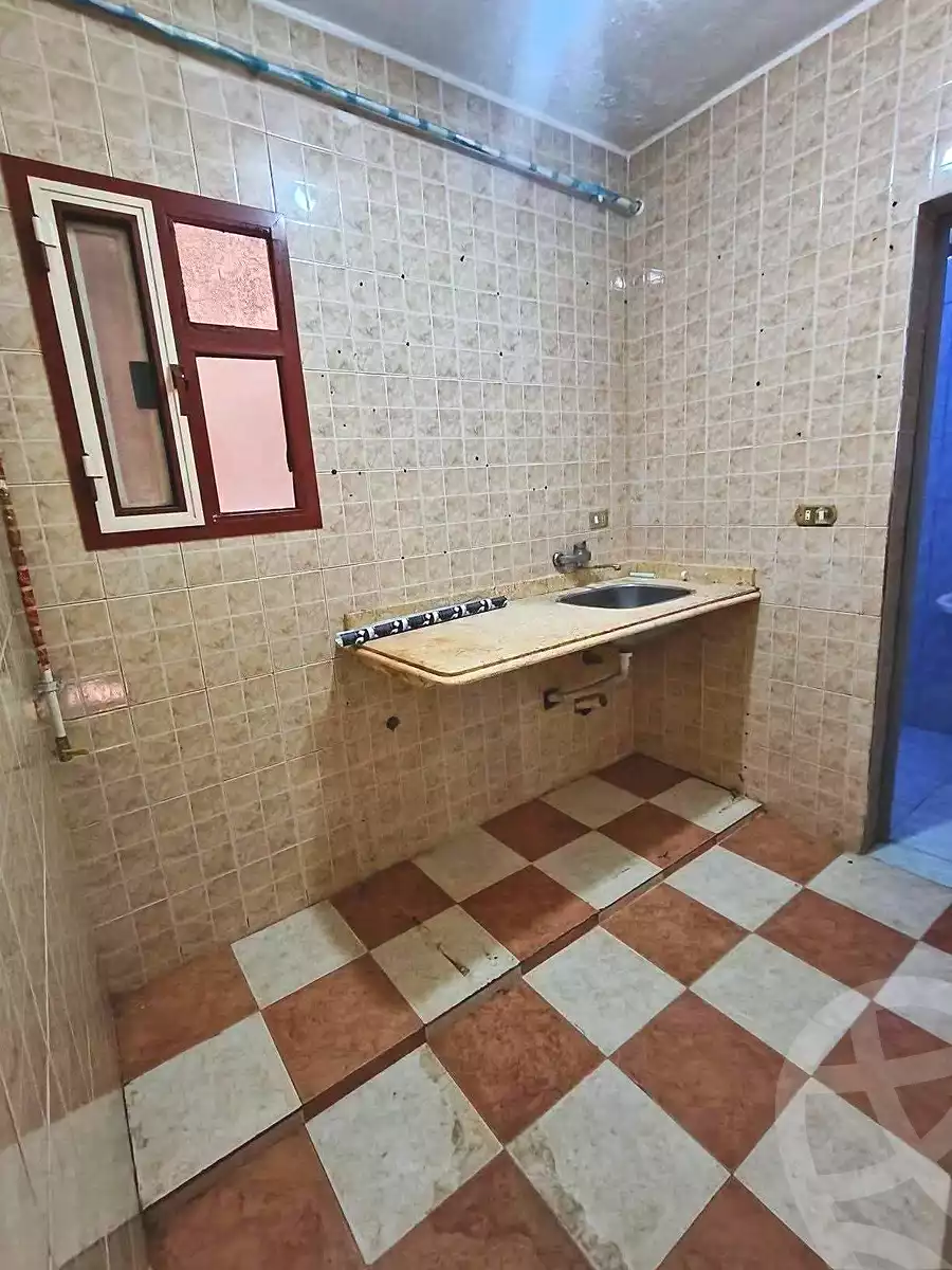 https://aqarmap.com.eg/en/listing/7179023-for-sale-alexandria-lsywf-el-falki