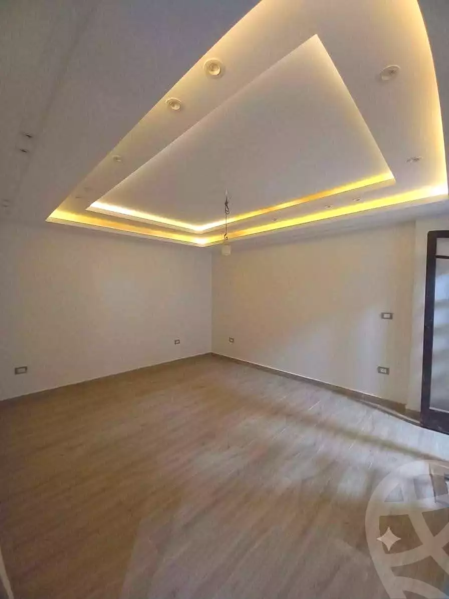 https://aqarmap.com.eg/ar/listing/7179211-for-sale-alexandria-al-agamy-lbytsh-mohamed-el-fardi-st