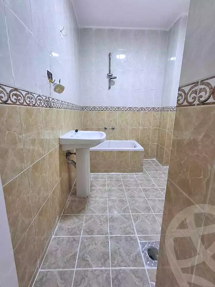 https://aqarmap.com.eg/ar/listing/7177496-for-sale-alexandria-al-agamy-shataa-el-nakheel