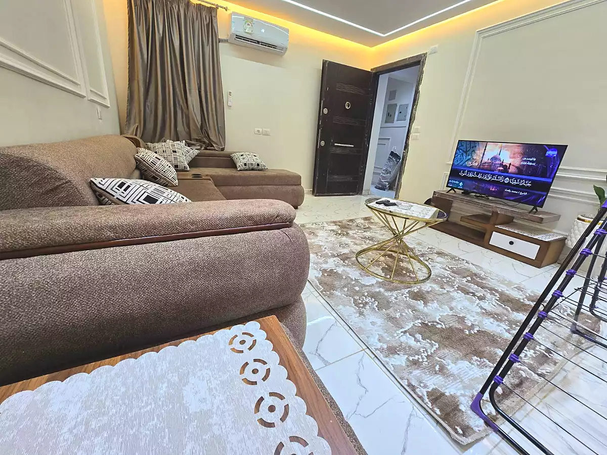 https://aqarmap.com.eg/ar/listing/7179472-for-rent-cairo-6th-of-october-el-ahyaa-neighborhood-1st