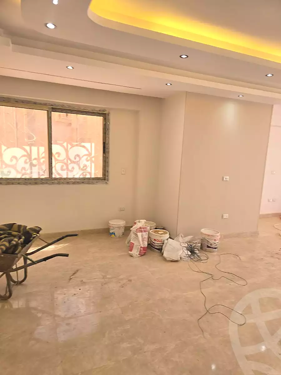 https://aqarmap.com.eg/ar/listing/7179821-for-rent-cairo-6th-of-october-compounds-club-hills-residence-hdp