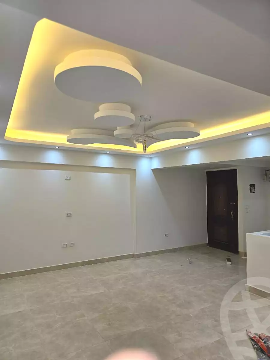 https://aqarmap.com.eg/ar/listing/7179821-for-rent-cairo-6th-of-october-compounds-club-hills-residence-hdp