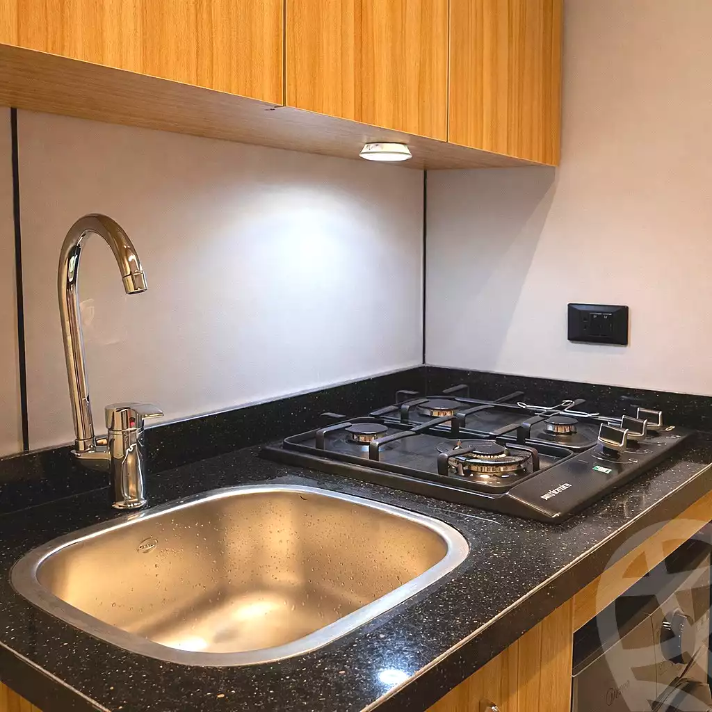 https://aqarmap.com.eg/ar/listing/7179831-for-sale-cairo-6th-of-october-el-ahyaa-neighborhood-1st-al-maahad