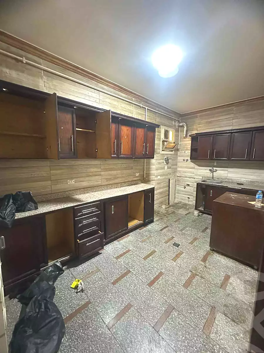 https://aqarmap.com.eg/ar/listing/7179905-for-sale-cairo-6th-of-october-el-ahyaa-neighborhood-8th-el-tahrir-rd