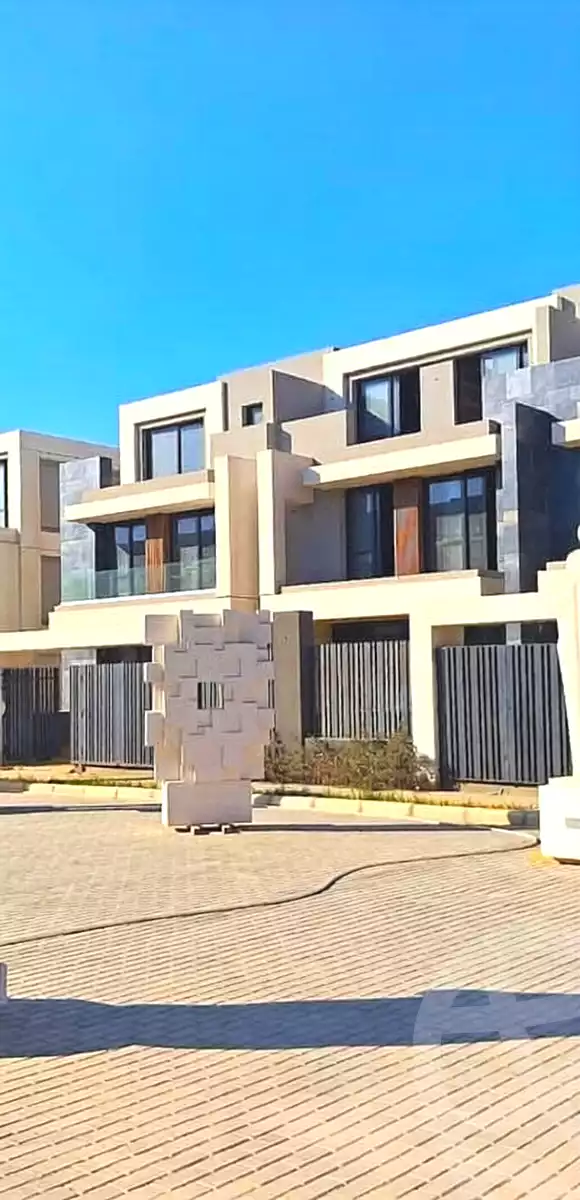 https://aqarmap.com.eg/ar/listing/7179903-for-sale-cairo-new-cairo-compounds-el-patio-town-compound-la-vista