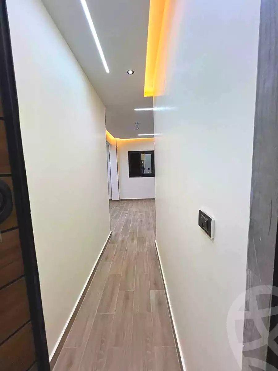 https://aqarmap.com.eg/ar/listing/7180009-for-sale-cairo-6th-of-october-hadaeq-october-ebni-betak-4