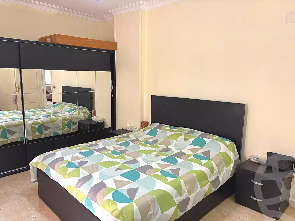 https://aqarmap.com.eg/ar/listing/7179832-for-sale-cairo-new-cairo-el-ahyaa-third-neighborhood-street-2