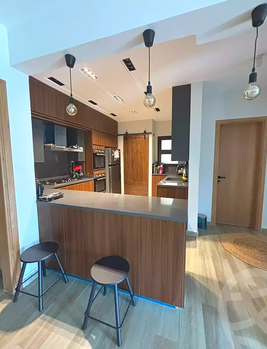 https://aqarmap.com.eg/ar/listing/7180130-for-rent-cairo-el-sheikh-zayed-city-compounds-kmbwnd-wyst-twn-swdyk