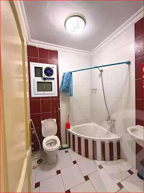 https://aqarmap.com.eg/ar/listing/7180570-for-sale-alexandria-miami-khld-bn-lwlyd
