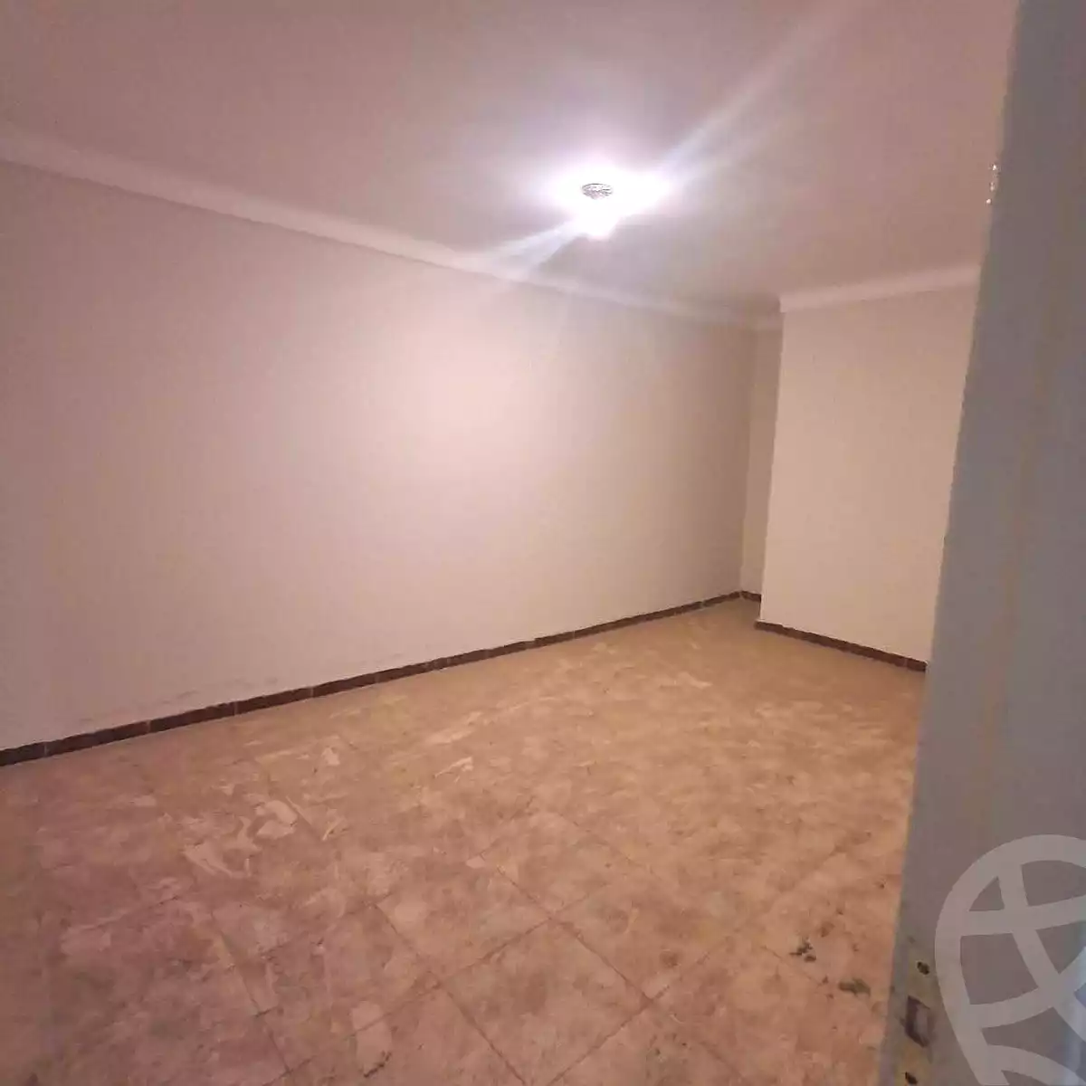 https://aqarmap.com.eg/ar/listing/7180615-for-rent-alexandria-miami-iskandar-ibrahim-st