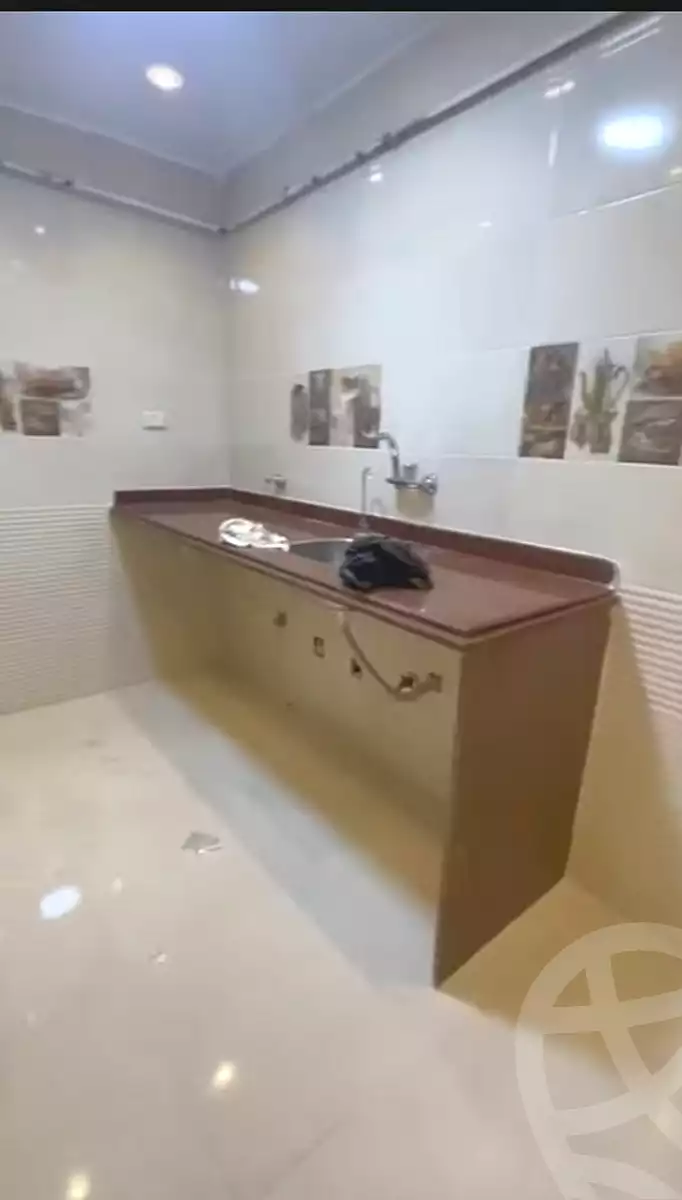 https://aqarmap.com.eg/ar/listing/7180885-for-sale-alexandria-sydy-bshr-sydy-bshr-bhry-gamal-abd-el-nasir-st