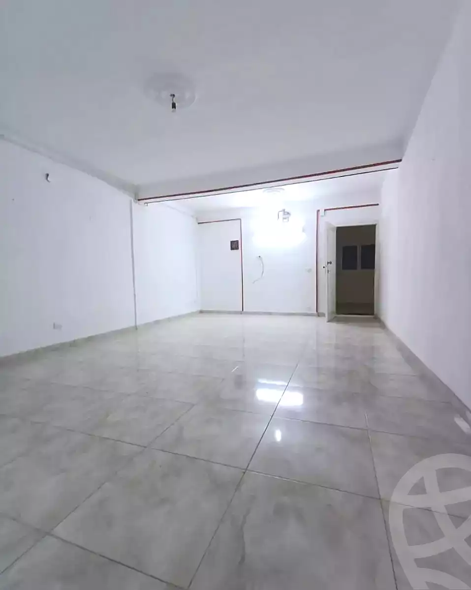 https://aqarmap.com.eg/ar/listing/7181306-for-rent-alexandria-al-agamy-lbytsh-al-samalehy-1-st