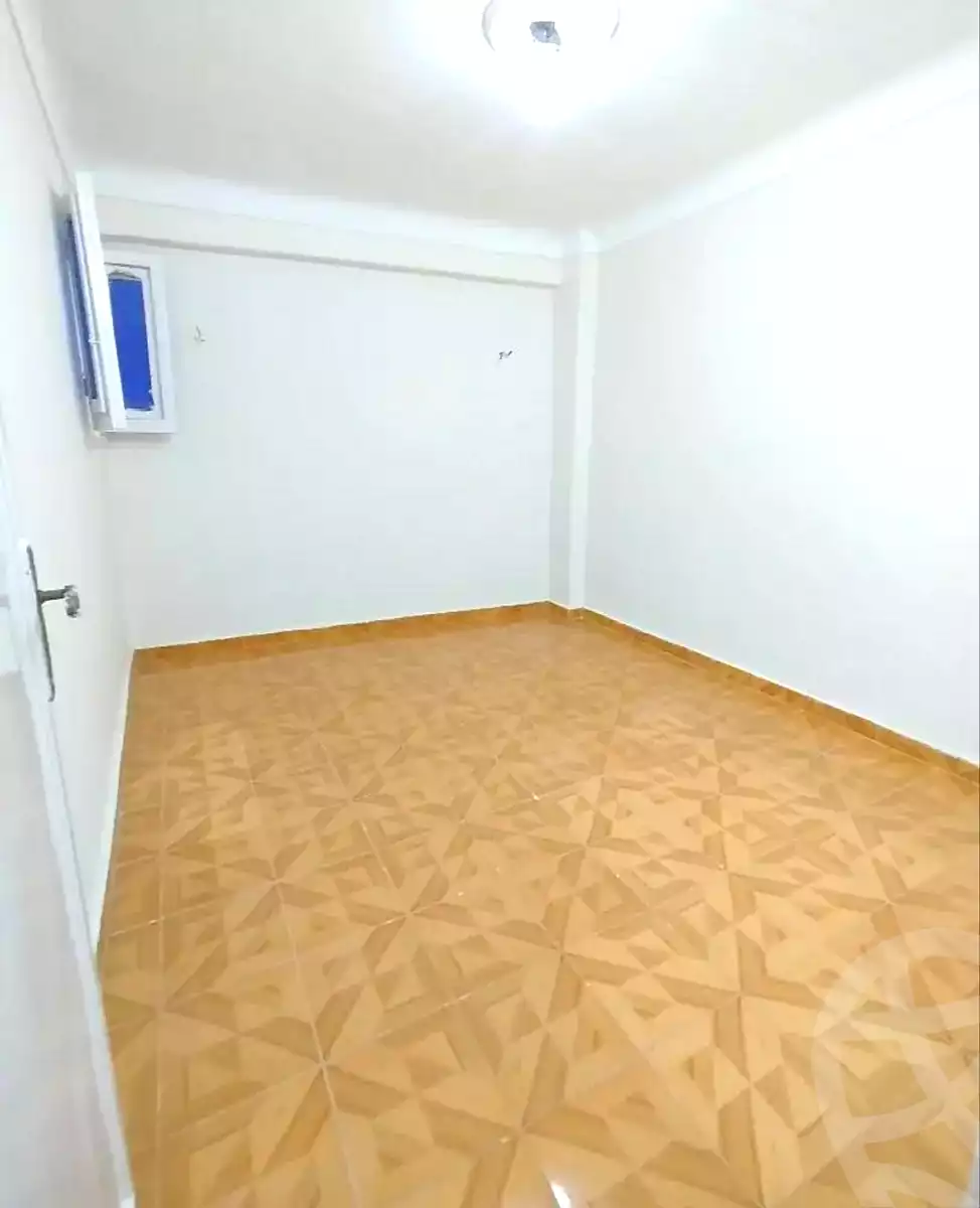 https://aqarmap.com.eg/en/listing/7181468-for-sale-alexandria-lsywf-el-falki