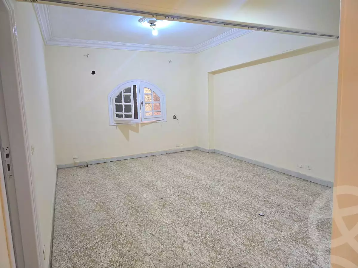 https://aqarmap.com.eg/en/listing/7181727-for-rent-cairo-6th-of-october-el-ahyaa-neighborhood-2nd-divided-from-al-kafrawei-st