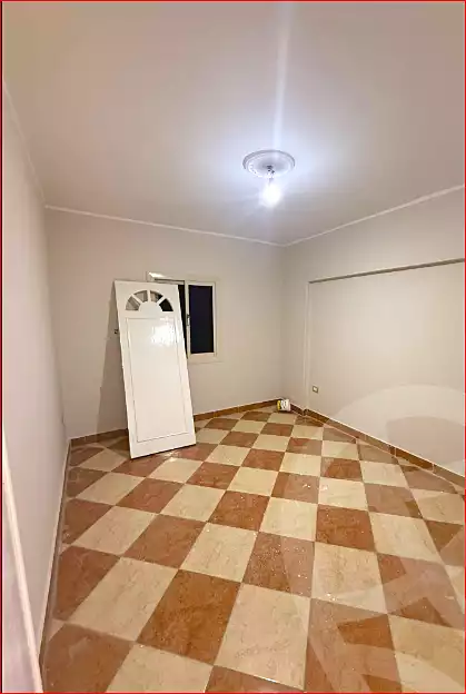 https://aqarmap.com.eg/ar/listing/7181789-for-sale-cairo-helwan-helwan-el-sharkeya-latif-basha-st