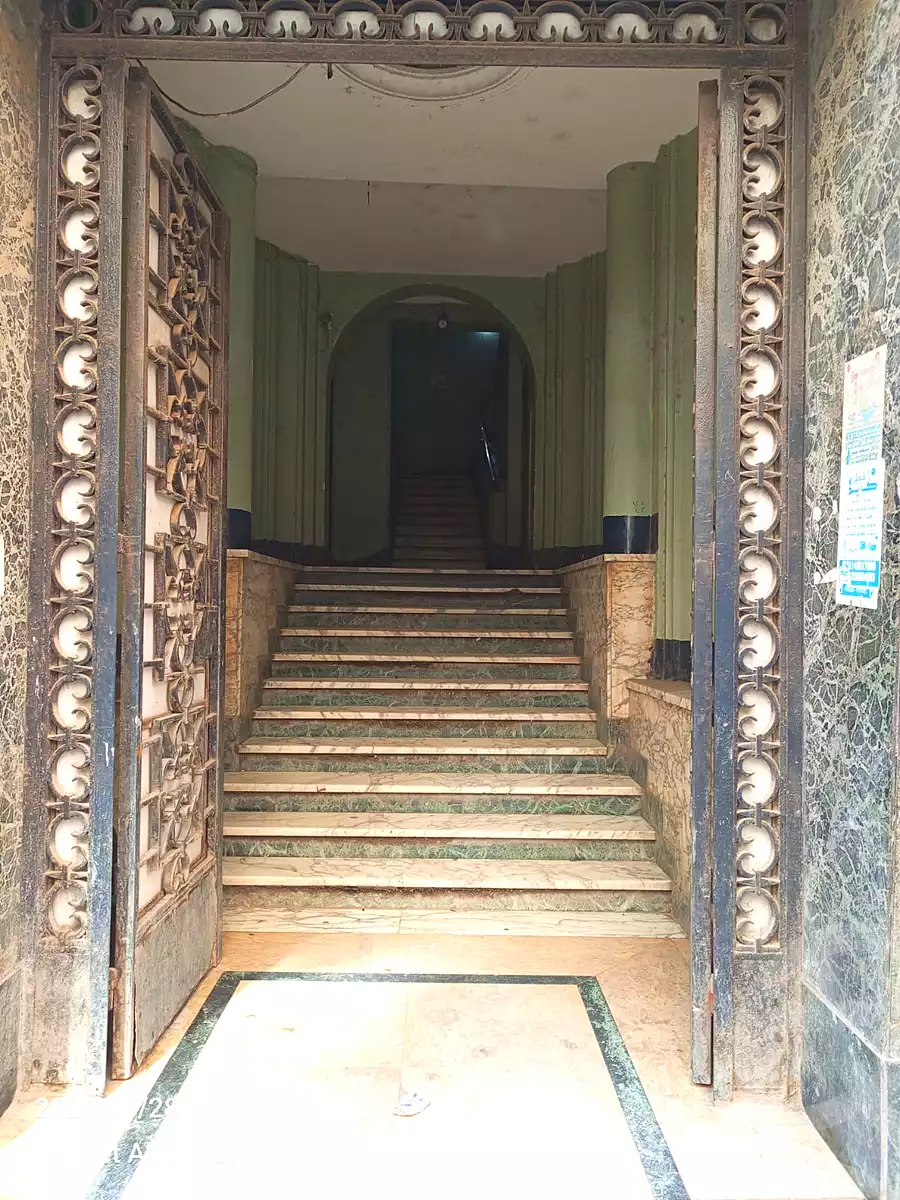 https://aqarmap.com.eg/ar/listing/7180083-for-sale-cairo-downtown-abdeen-sayed-al-bilawi-st
