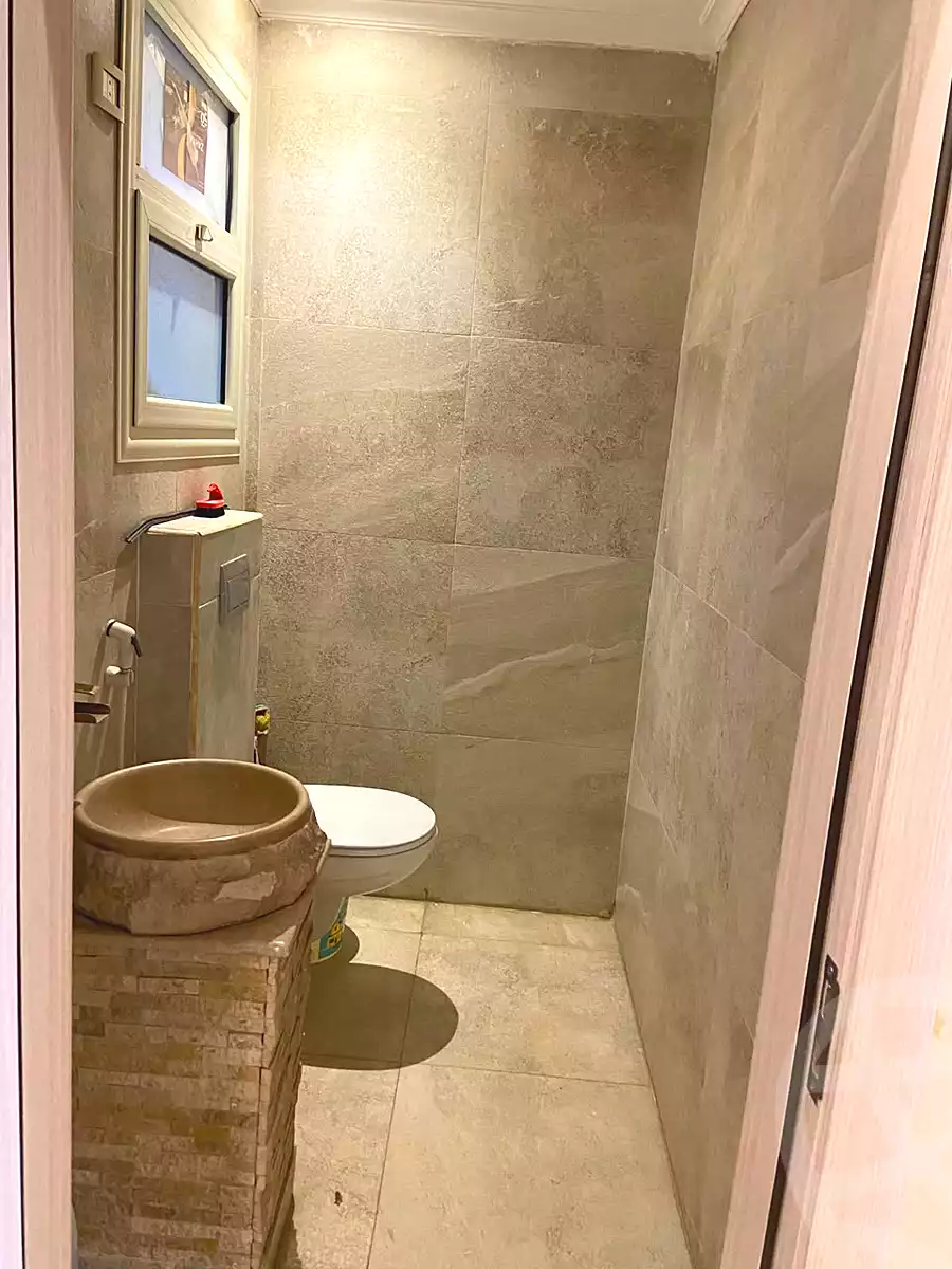 https://aqarmap.com.eg/ar/listing/7181908-for-sale-cairo-new-cairo-compounds-kmbwnd-lnkhyl