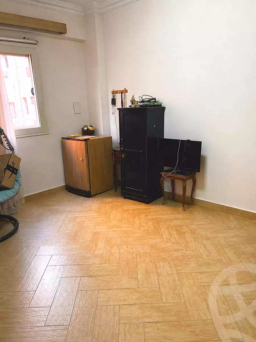 https://aqarmap.com.eg/ar/listing/7182017-for-sale-cairo-6th-of-october-el-ahyaa-neighborhood-1st-al-maahad