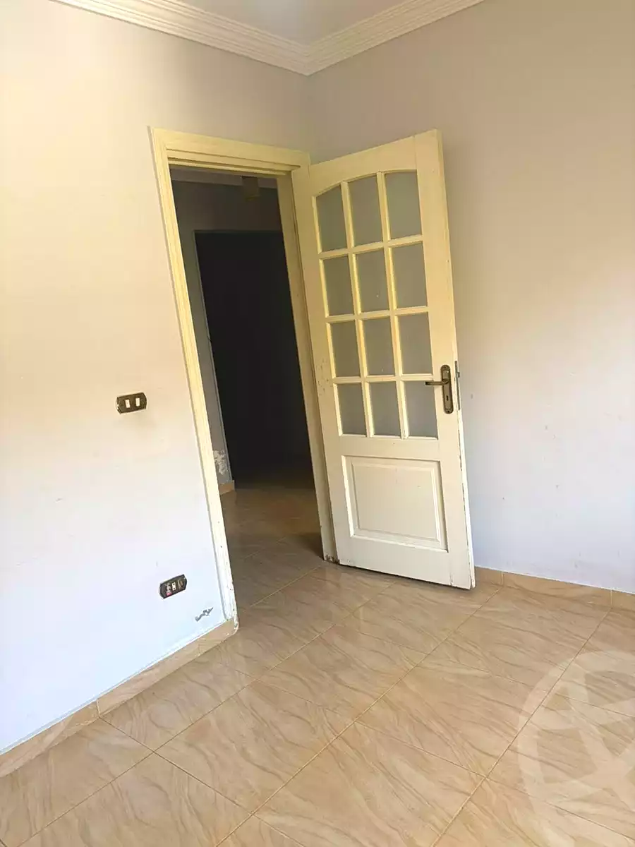 https://aqarmap.com.eg/ar/listing/7182041-for-sale-cairo-6th-of-october-el-ahyaa-neighborhood-1st-al-maahad