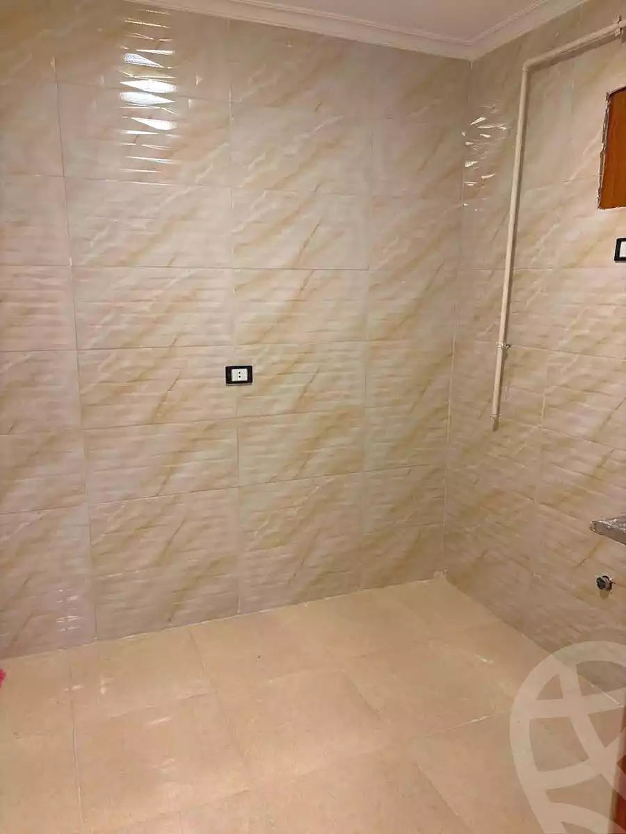 https://aqarmap.com.eg/ar/listing/7182639-for-sale-cairo-helwan-helwan-el-sharkeya-mostafa-safwat-st