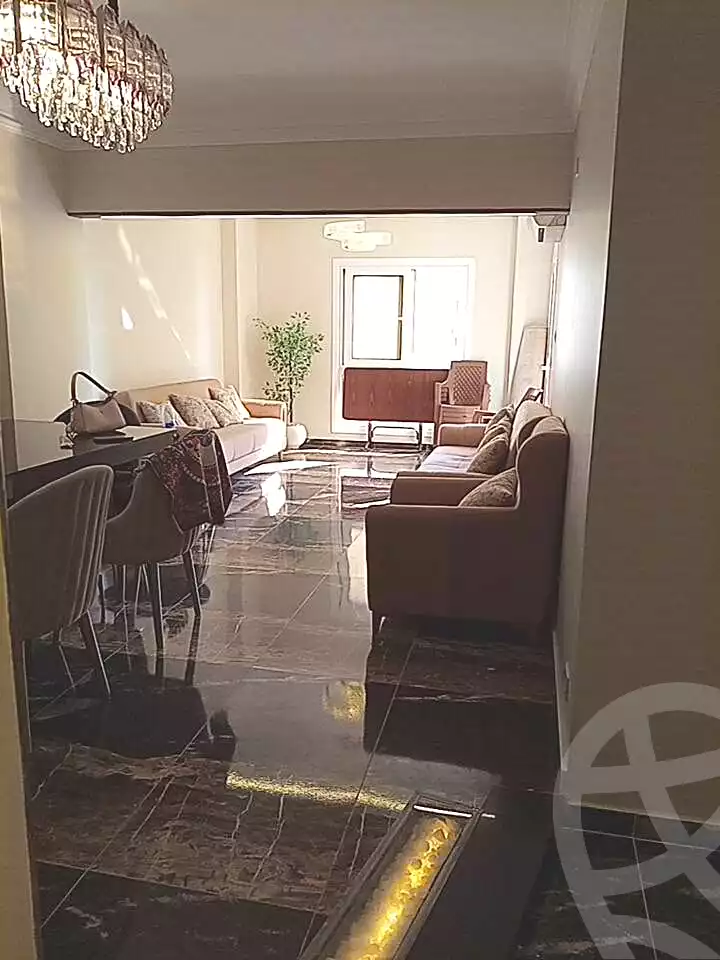 https://aqarmap.com.eg/ar/listing/7183327-for-sale-alexandria-lauran