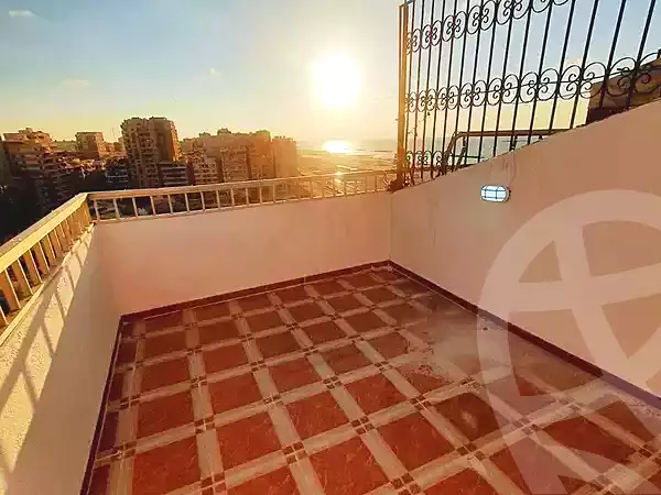 https://aqarmap.com.eg/ar/listing/7184144-for-sale-alexandria-al-agamy-shataa-el-nakheel
