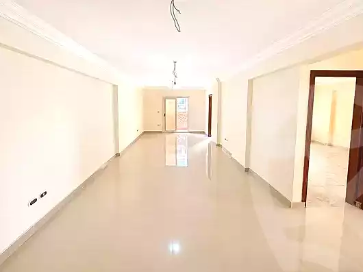 https://aqarmap.com.eg/ar/listing/7184255-for-sale-alexandria-ganaklis-shr-mrtdy-bsh