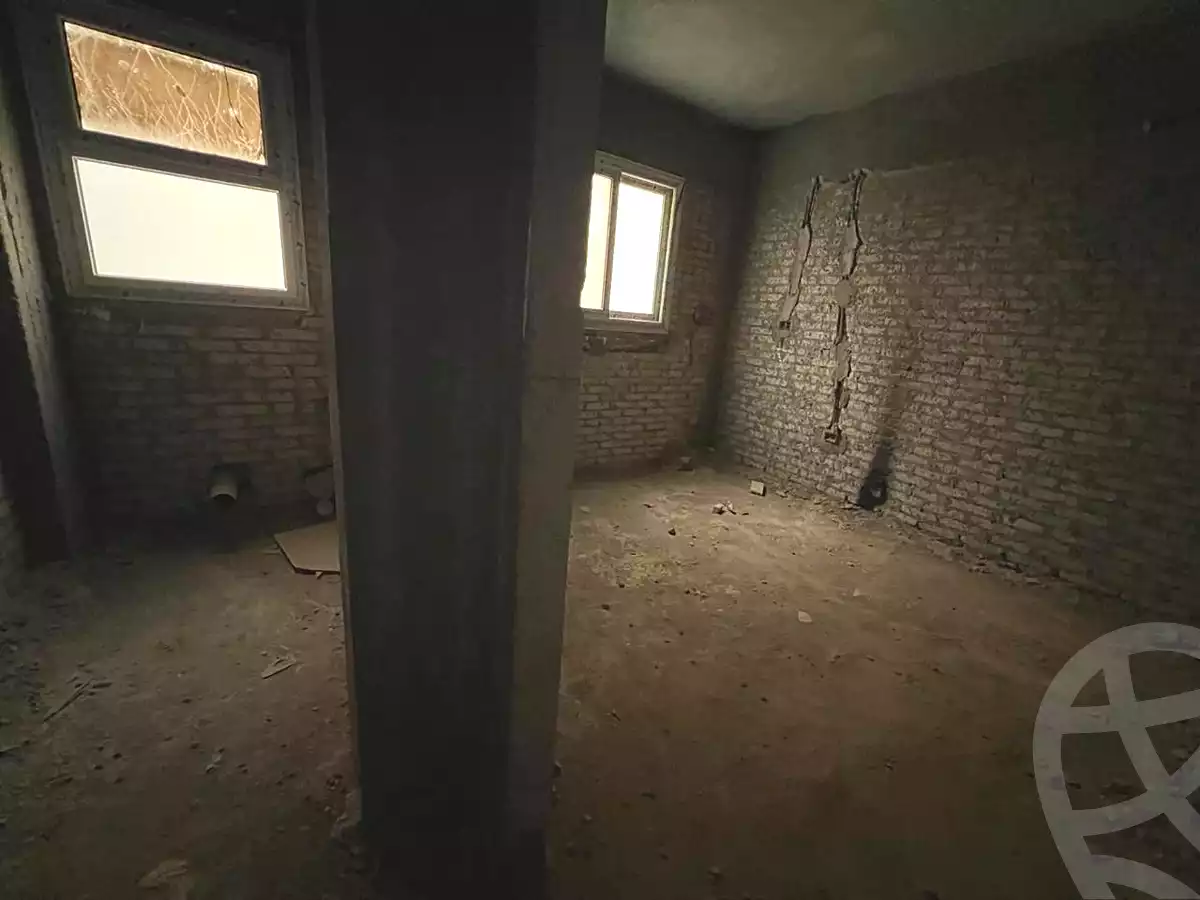 https://aqarmap.com.eg/en/listing/7184320-for-sale-cairo-new-cairo-compounds-stwn-ryzydns-by-ar-y-llttwyr