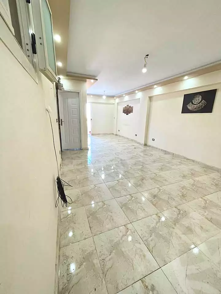 https://aqarmap.com.eg/en/listing/7184634-for-sale-alexandria-lsywf-el-falki