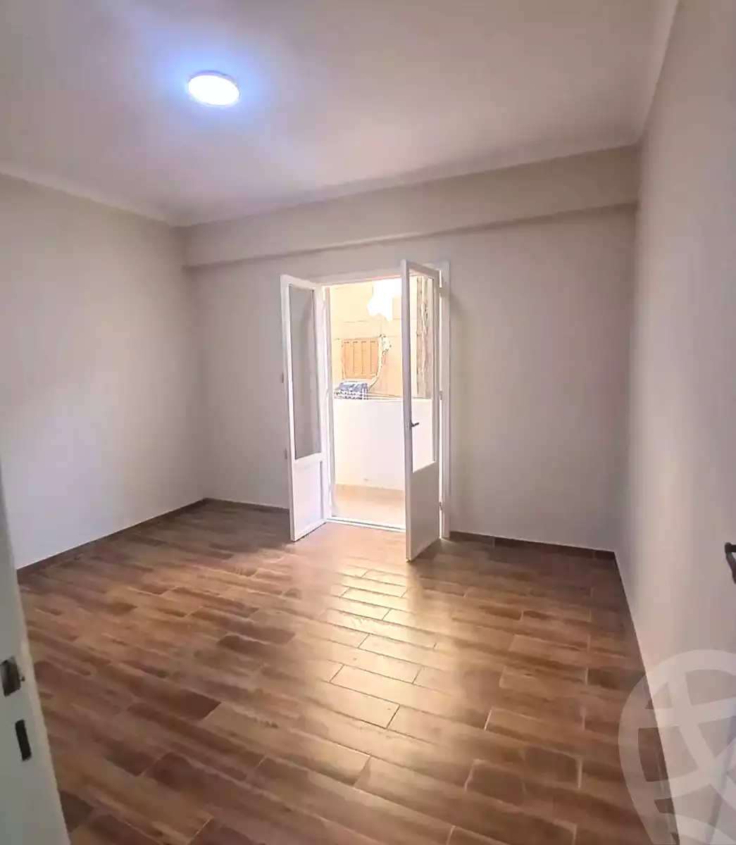 https://aqarmap.com.eg/ar/listing/7184648-for-sale-alexandria-el-asafra-ahmed-tiesser-st