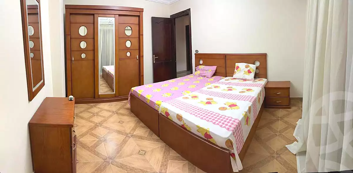 https://aqarmap.com.eg/ar/listing/7184708-for-rent-cairo-new-cairo-first-settlement-mhwr-mstfy-kml