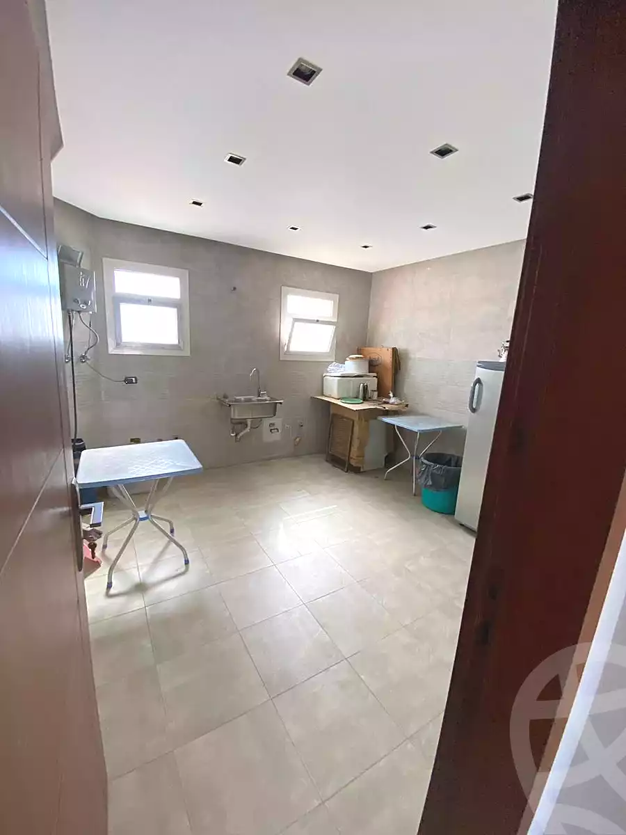 https://aqarmap.com.eg/ar/listing/7184945-for-sale-cairo-new-cairo-ganob-el-akadamiya-south-academy-b-medhat-el-kholy-st