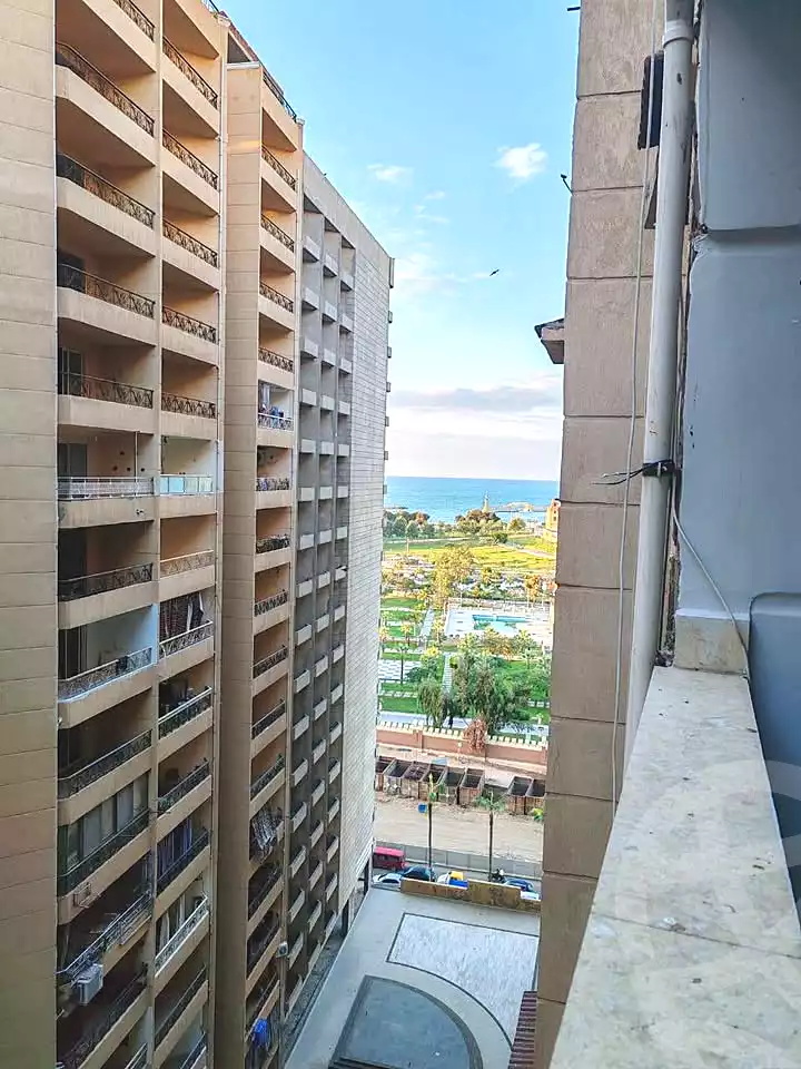 https://aqarmap.com.eg/ar/listing/7186162-for-rent-alexandria-el-montazah