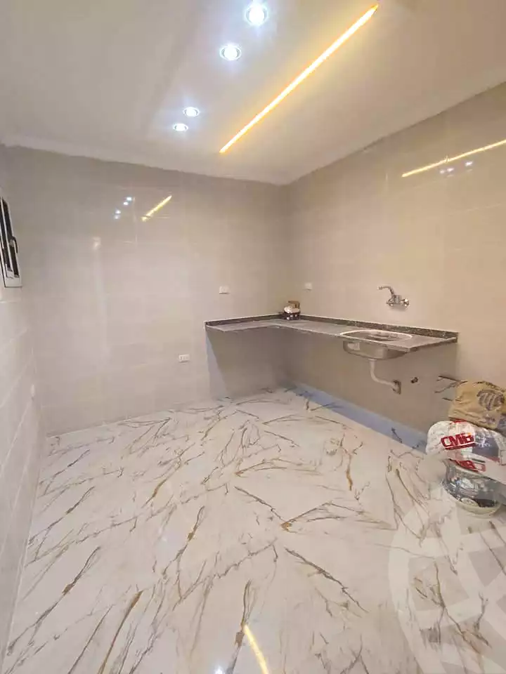 https://aqarmap.com.eg/ar/listing/7186166-for-sale-alexandria-bw-qyr-street-25