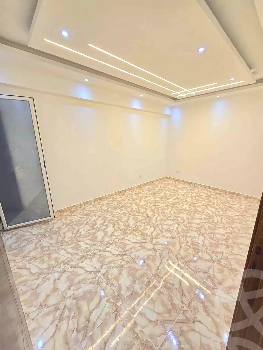 https://aqarmap.com.eg/en/listing/7186180-for-sale-alexandria-sydy-bshr-sydy-bshr-bhry-shr-khld-bn-lwlyd
