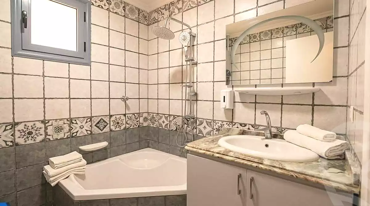 https://aqarmap.com.eg/en/listing/7186235-for-sale-alexandria-lsywf-el-falki