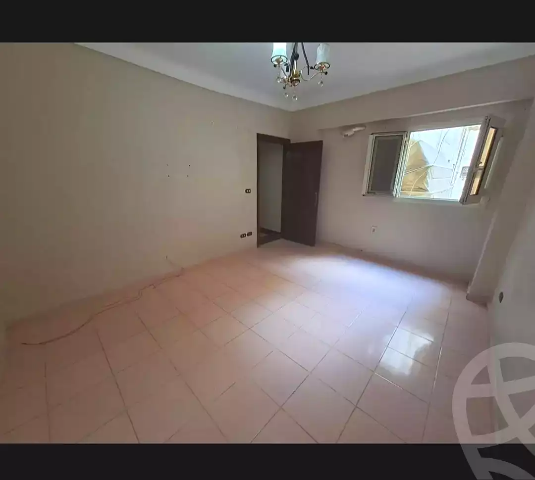 https://aqarmap.com.eg/en/listing/7186248-for-sale-alexandria-sydy-bshr-sydy-bshr-bhry-mohamed-el-srafi-st.