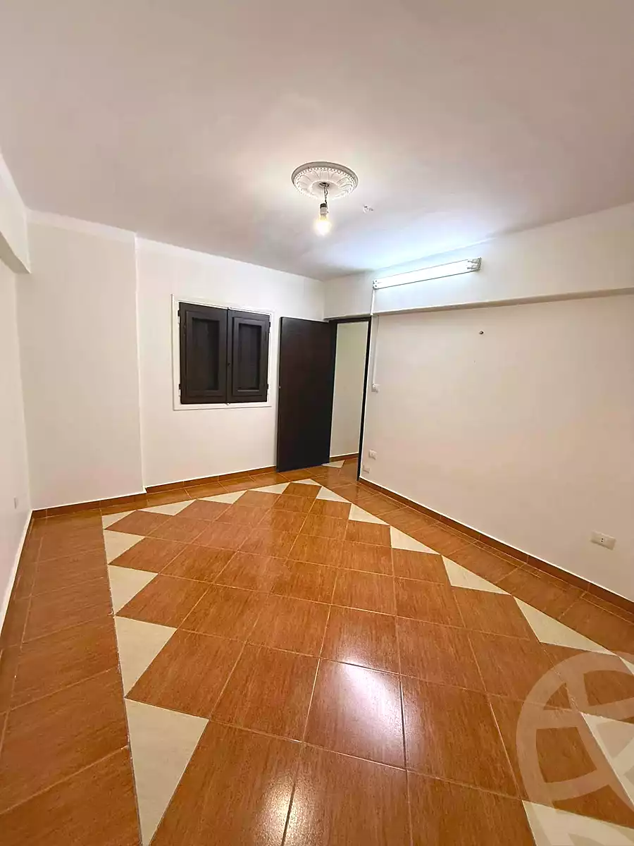 https://aqarmap.com.eg/en/listing/7186413-for-sale-alexandria-el-asafra-l-sfr-bhry